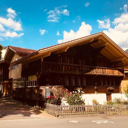 Gemuetliches Zuhause Mit Ausblick Lejlighed Wilderswil Eksteriør billede